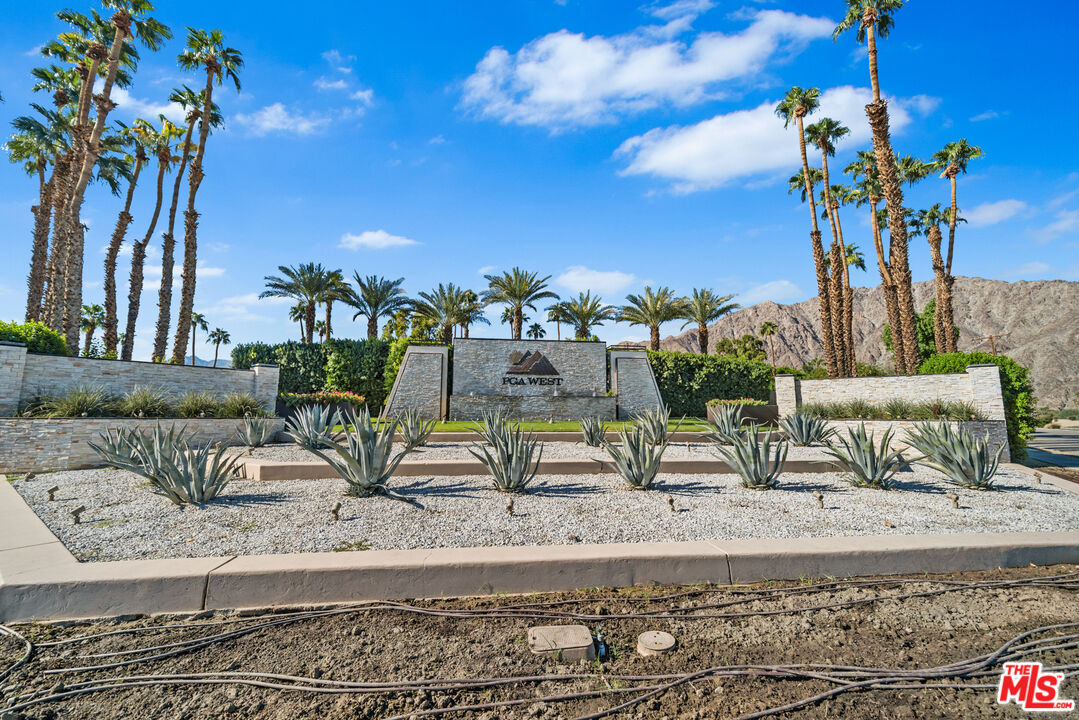 55090 Riviera La Quinta, CA 92253 - Photo 9 of 38