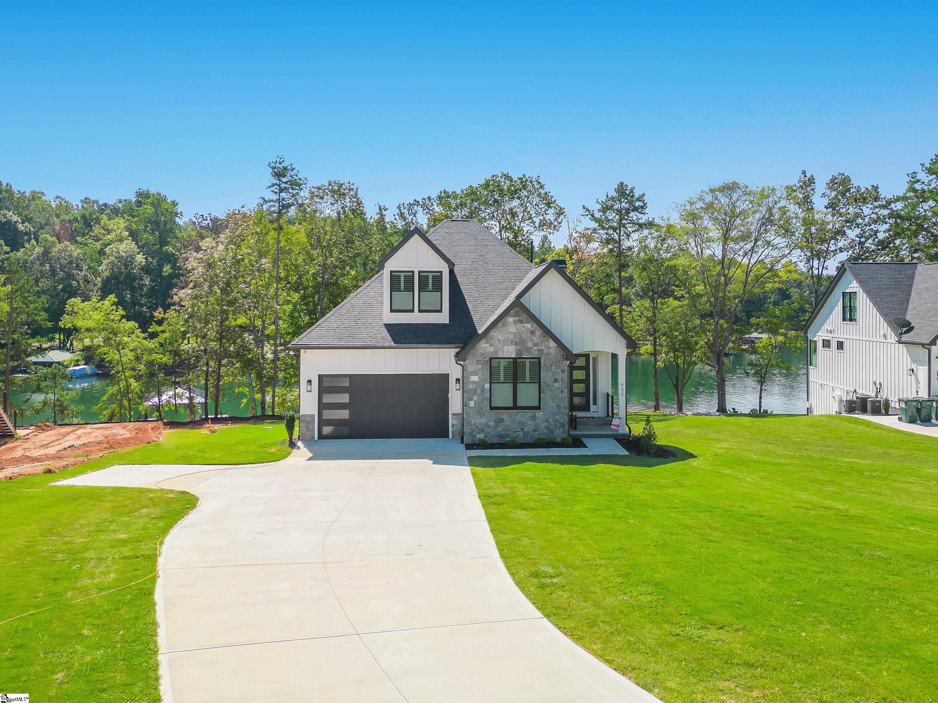 521 Rosedale Way Seneca, SC 29672 - Photo 1 of 11 Gallery Image 1