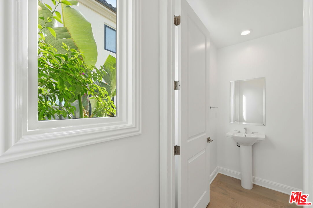 20448 Liverpool Way Porter Ranch, CA 91326 - Photo 40 of 62 Gallery Image 40