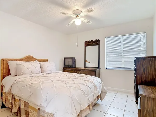 $1,350 | 110 Cypress Woods Court, Unit 7D, Deltona, FL 32725