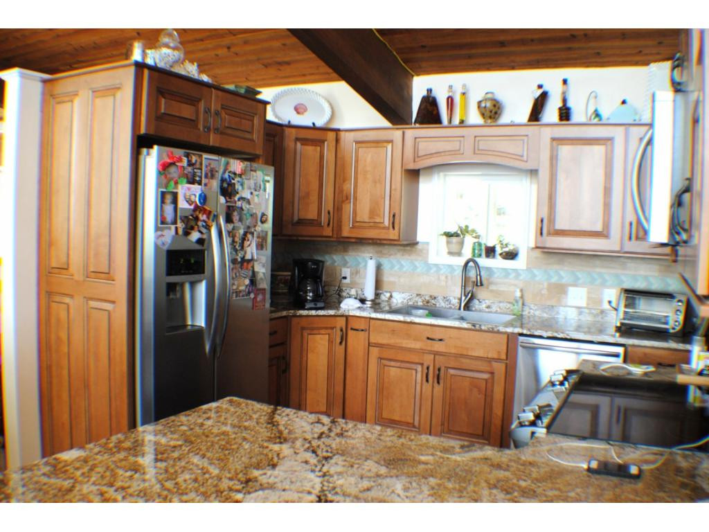 465 Gammon Road Kingsport, TN 37663 - Photo 8 of 36 Kitchen with Granite