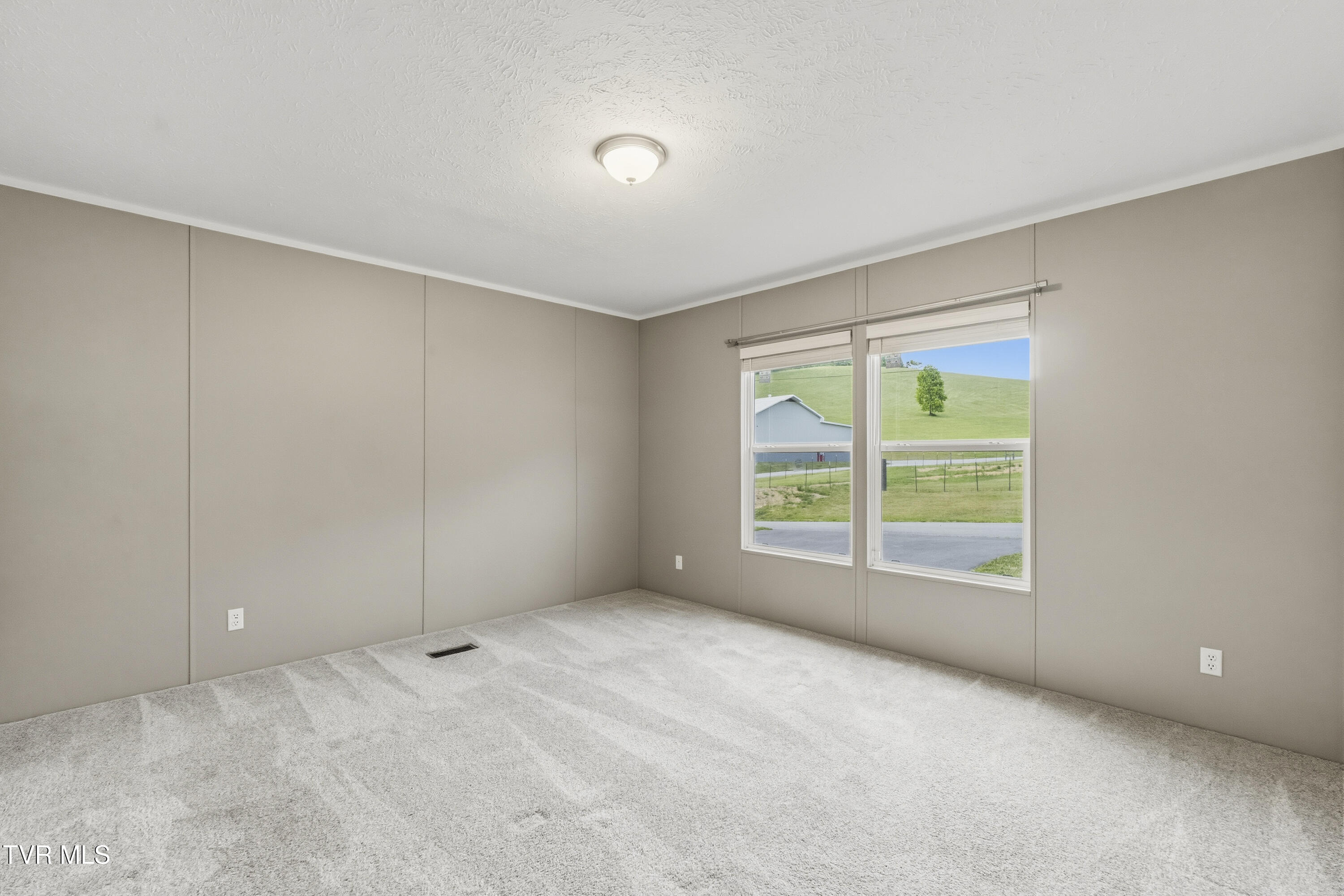 1320 Sugar Bowl Road Chuckey, TN 37641 - Photo 25 of 44 Master Bedroom