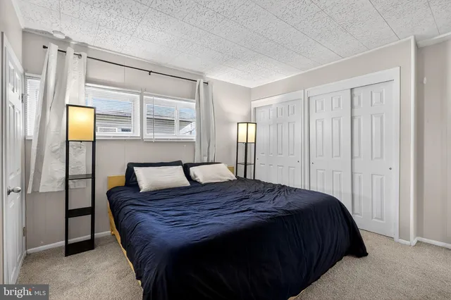 $400,000 | 111 Border Rock Road, Levittown, PA 19057