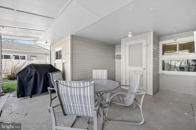 $400,000 | 111 Border Rock Road, Levittown, PA 19057