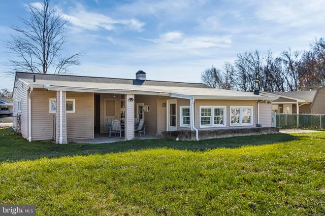 $400,000 | 111 Border Rock Road, Levittown, PA 19057