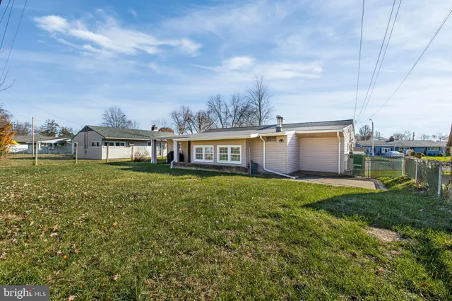 $400,000 | 111 Border Rock Road, Levittown, PA 19057