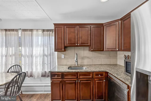 $400,000 | 111 Border Rock Road, Levittown, PA 19057