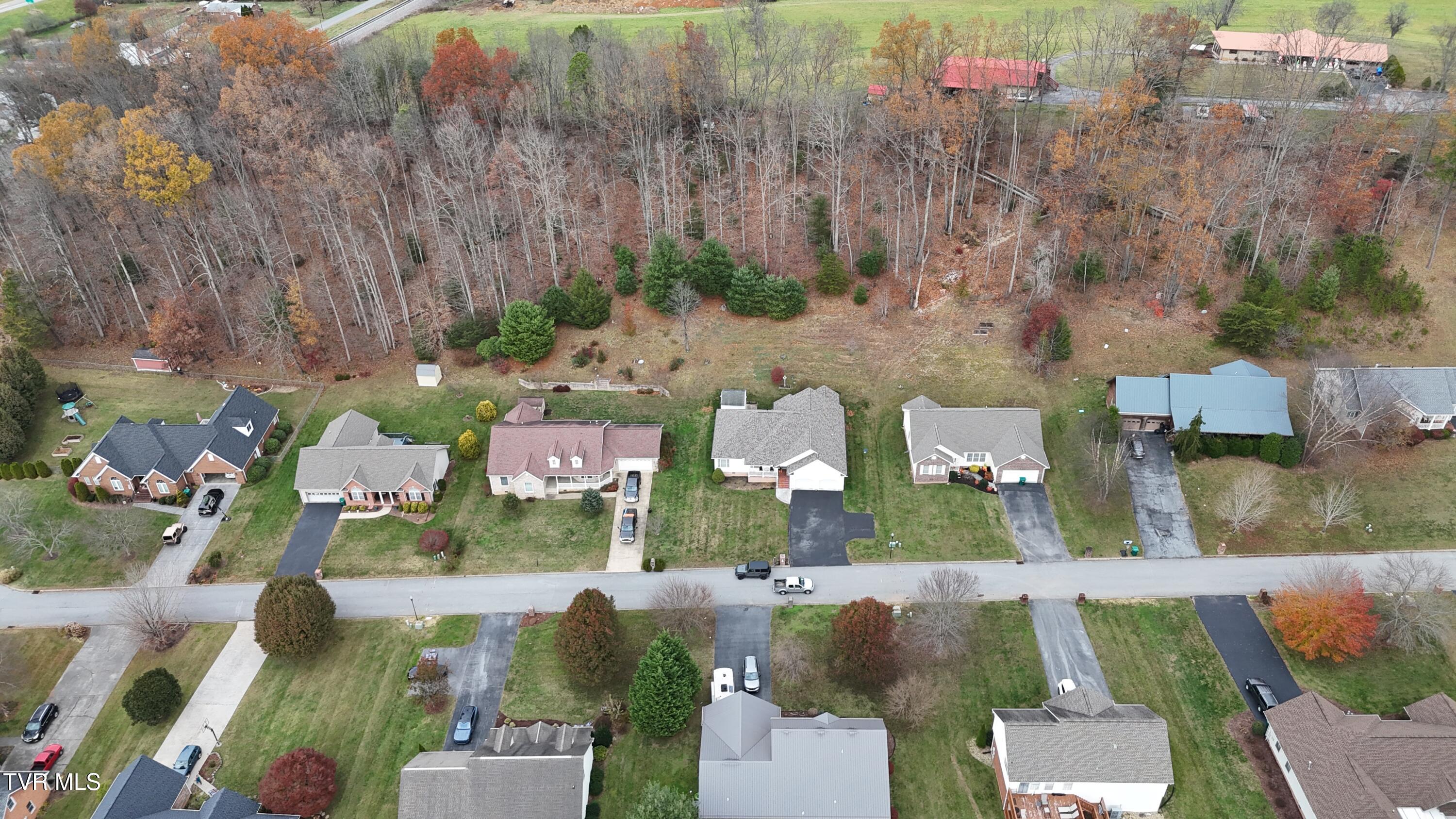 1018 Quail Run Erwin, TN 37650 - Photo 12 of 69 12