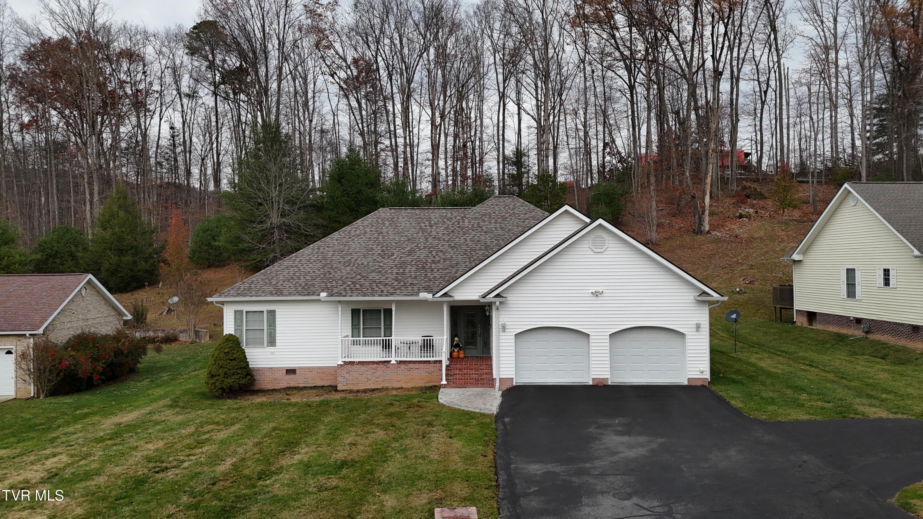 1018 Quail Run Erwin, TN 37650 - Photo 5 of 69 5