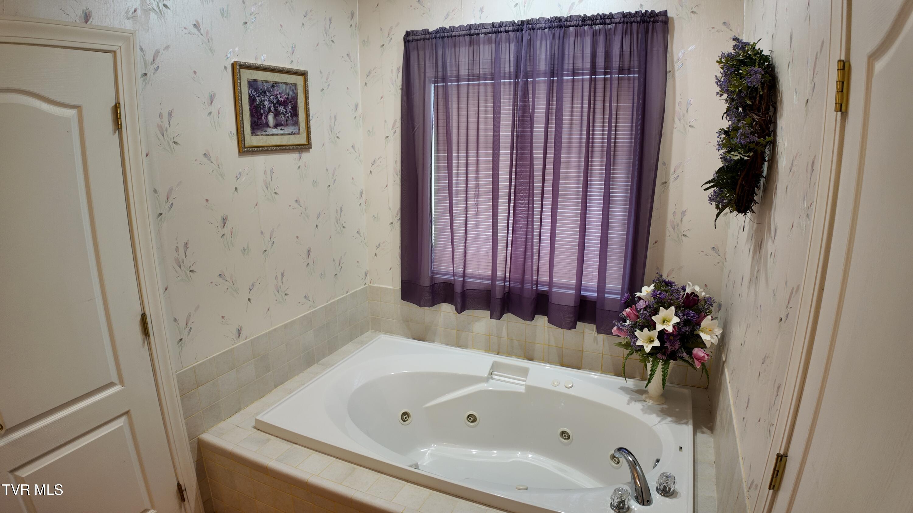 1018 Quail Run Erwin, TN 37650 - Photo 59 of 69 dji_mimo_20250218_153810_20250218153809_