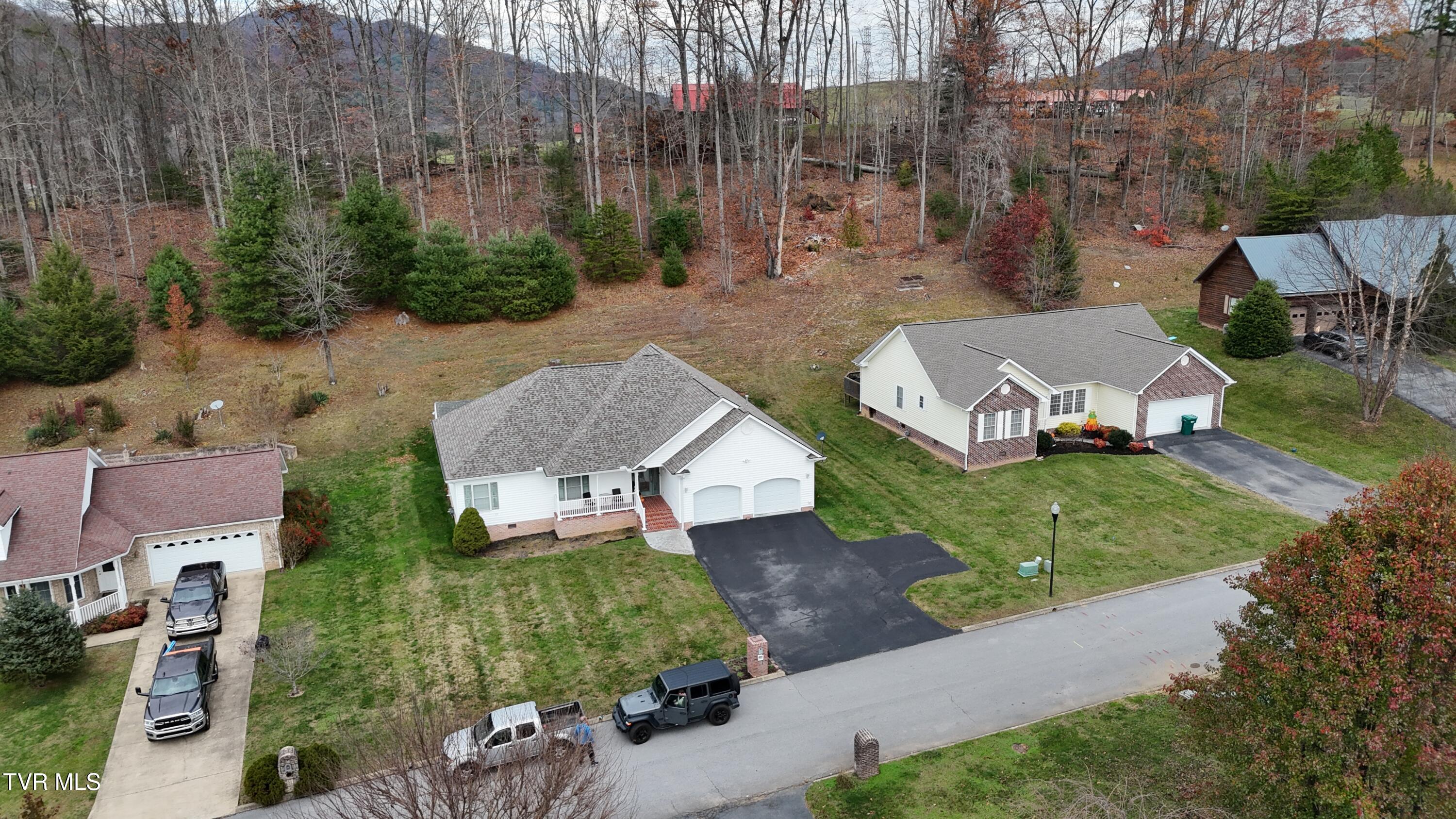 1018 Quail Run Erwin, TN 37650 - Photo 7 of 69 7
