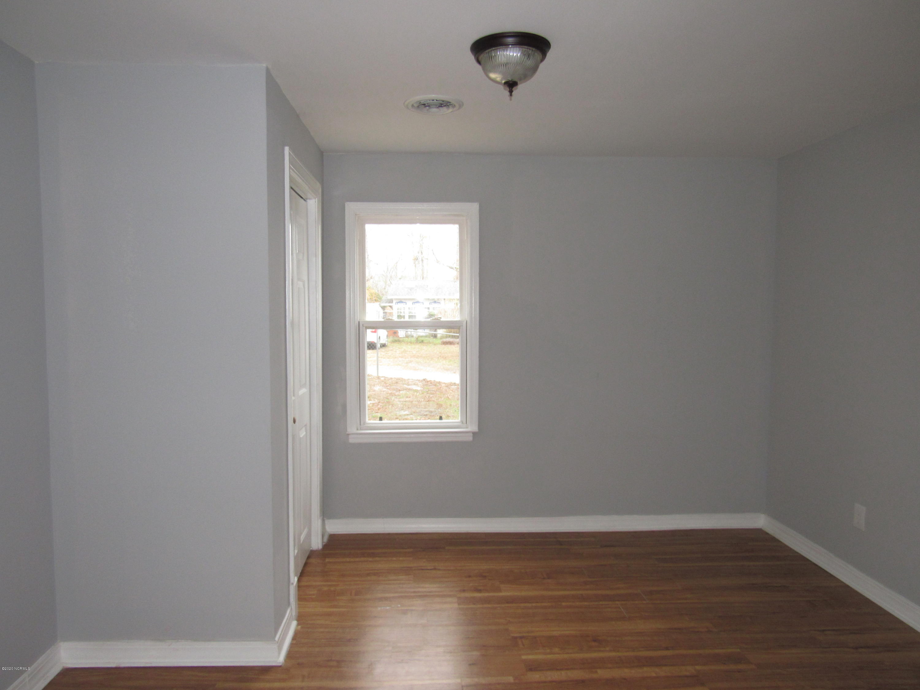 466 Masontown Road Newport, NC 28570 - Photo 17 of 28 Gray Bedroom @ 466 Masontown Rd.