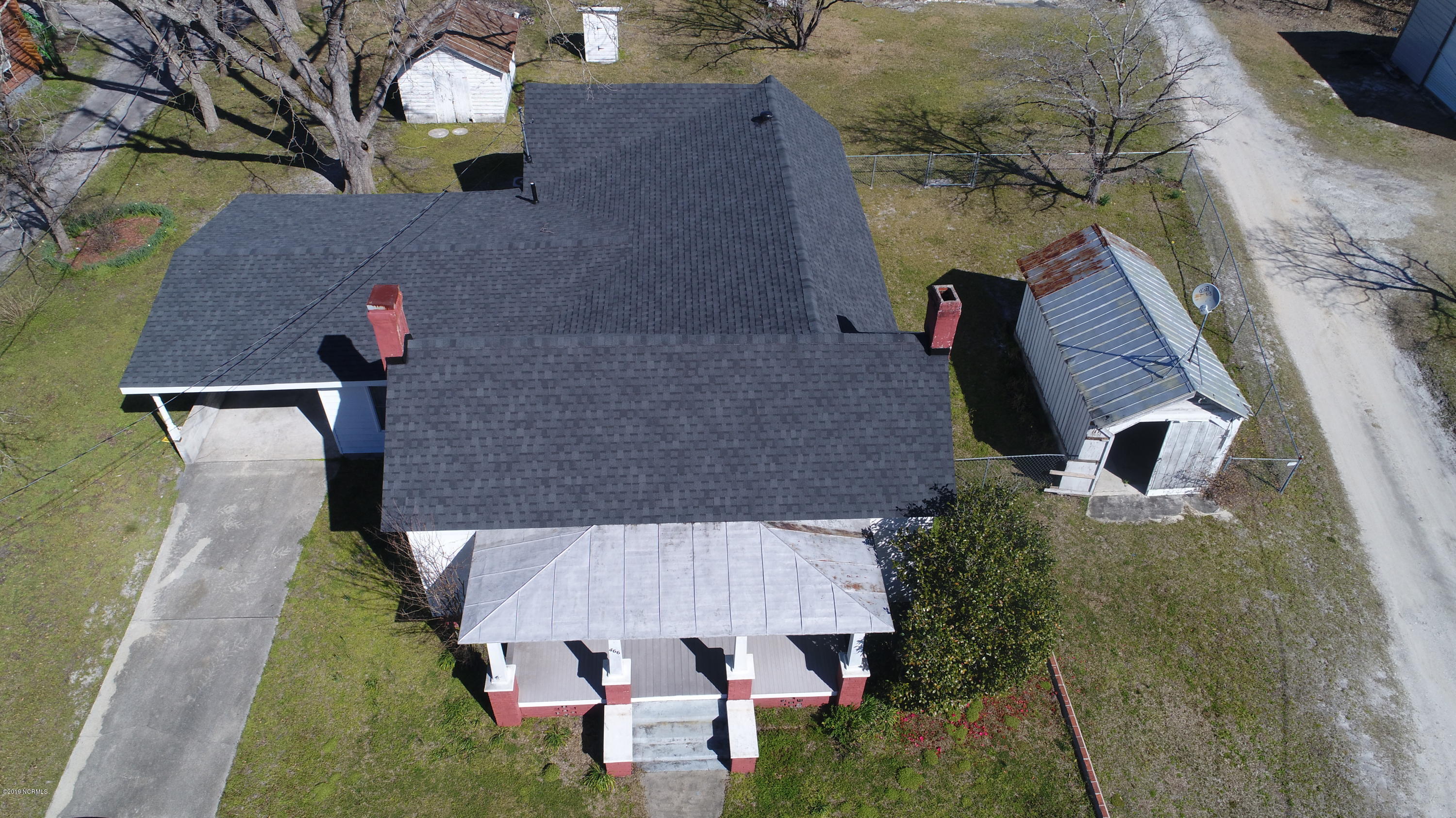 Overview of 466 Masontown Rd.
