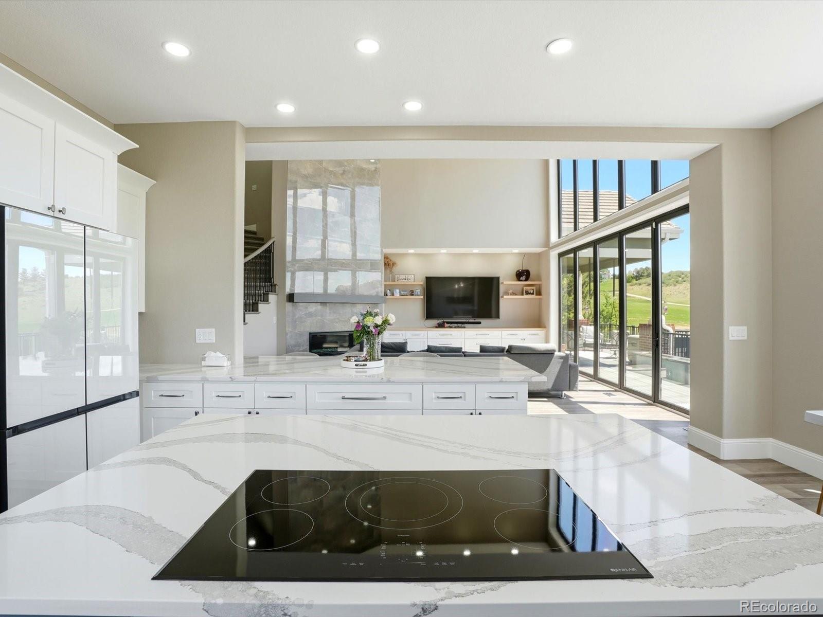 6536 South Riviera Way Aurora, CO 80016 - Photo 10 of 50
