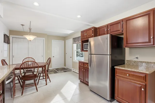 $699,900 | 109 Westford Street, Chelmsford, MA 01824