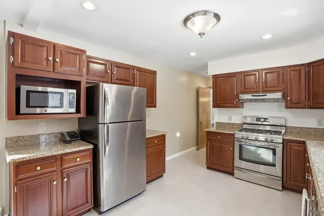 $699,900 | 109 Westford Street, Chelmsford, MA 01824