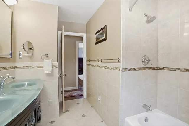 $699,900 | 109 Westford Street, Chelmsford, MA 01824