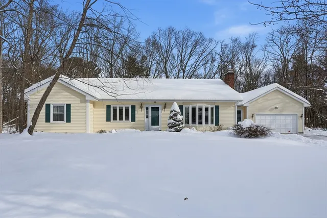 $699,900 | 109 Westford Street, Chelmsford, MA 01824