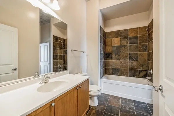 $248,000 | 1464 South Michigan Avenue, Unit 1008, Chicago, IL 60605