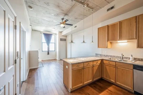 $248,000 | 1464 South Michigan Avenue, Unit 1008, Chicago, IL 60605