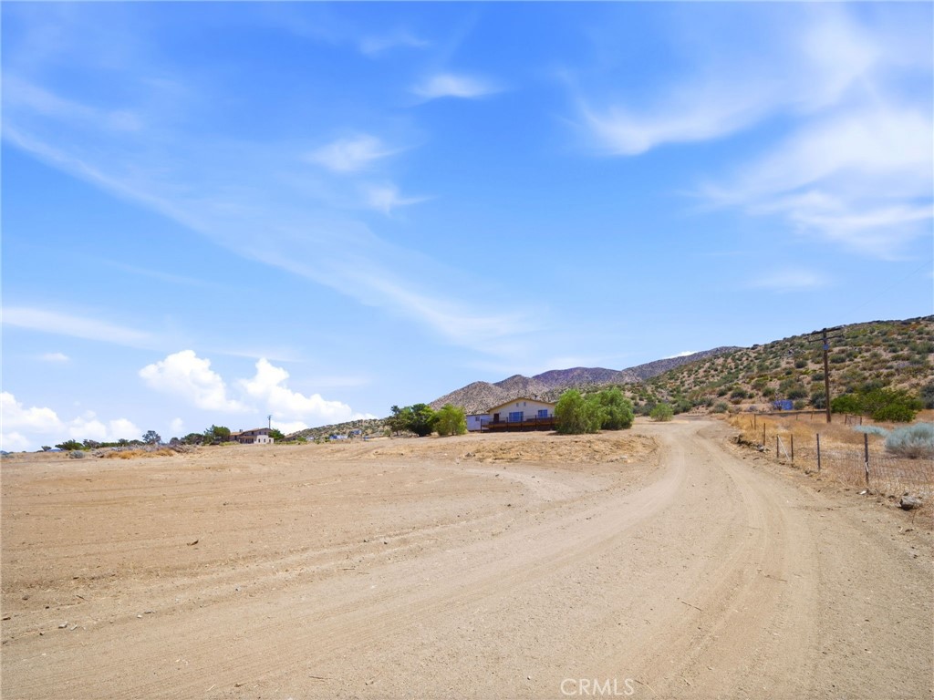 29935 Maypath Road Juniper Hills, CA 93543 - Photo 54 of 65
