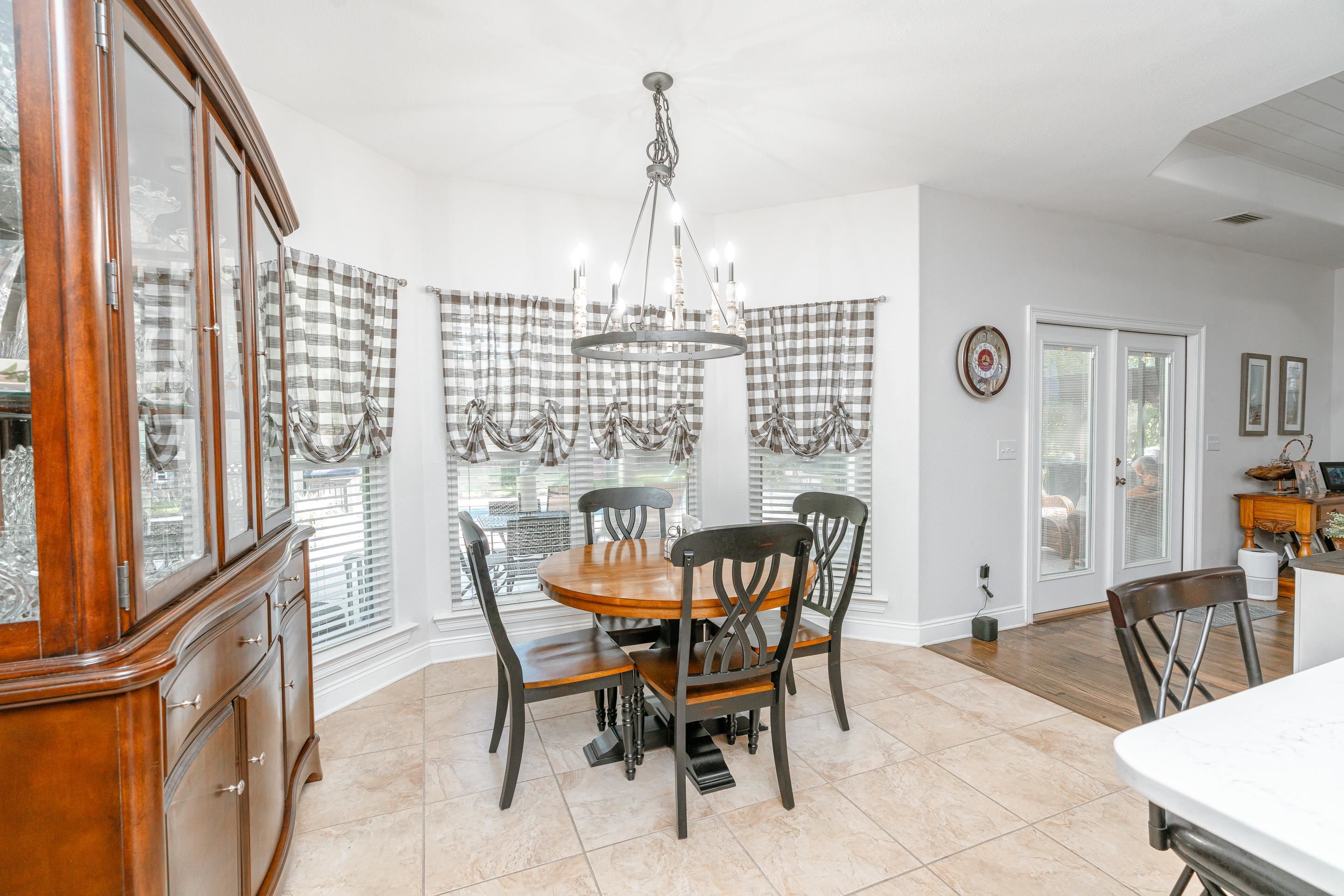302 Bristol Way Foley, AL 36535 - Photo 15 of 51 Dining Area
