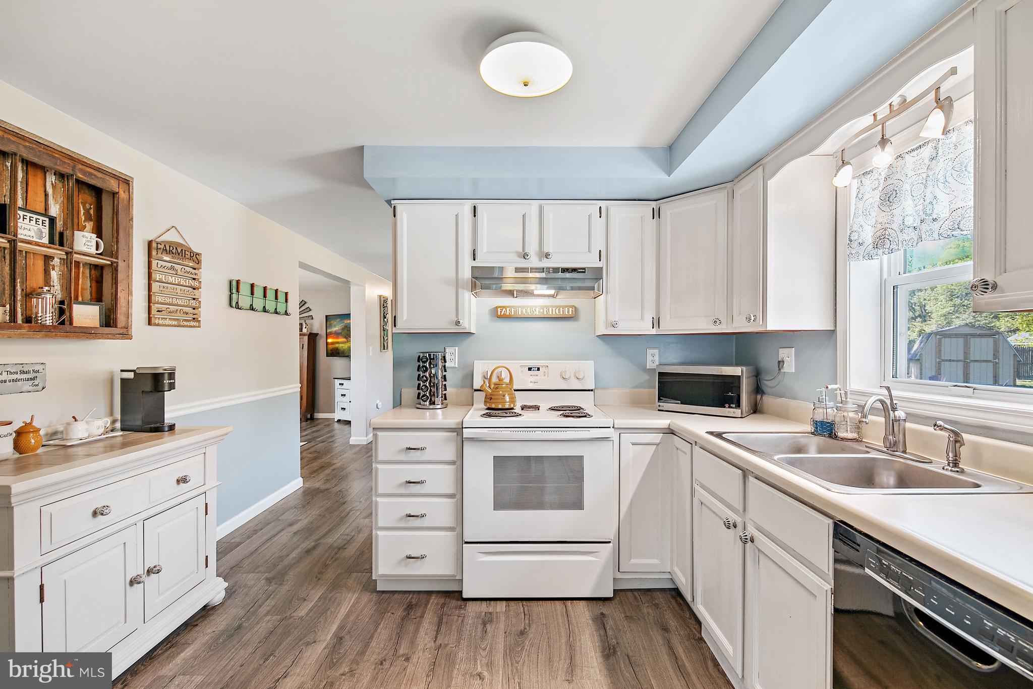 31387 Kendale Road Lewes, DE 19958 - Photo 11 of 36 Beautiful Kitchen