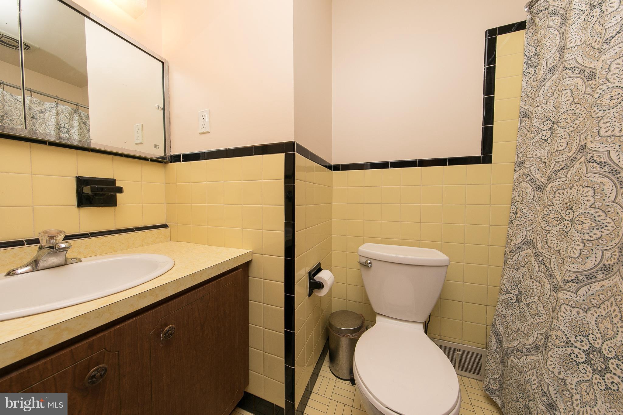 7912 Rodgers Road Elkins Park, PA 19027 - Photo 17 of 22 Hall Bathroom