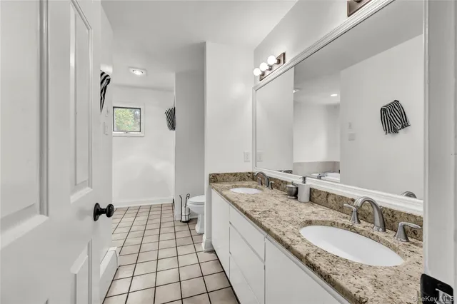 $809,900 | 151 Oak Ridge Circle, Mahopac, NY 10541