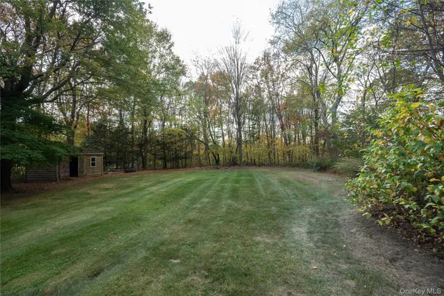 $809,900 | 151 Oak Ridge Circle, Mahopac, NY 10541