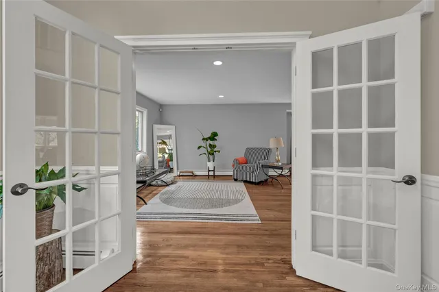 $809,900 | 151 Oak Ridge Circle, Mahopac, NY 10541