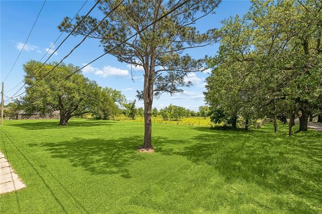 2009 Meraux Lane Violet, LA 70092 - Photo 4 of 9