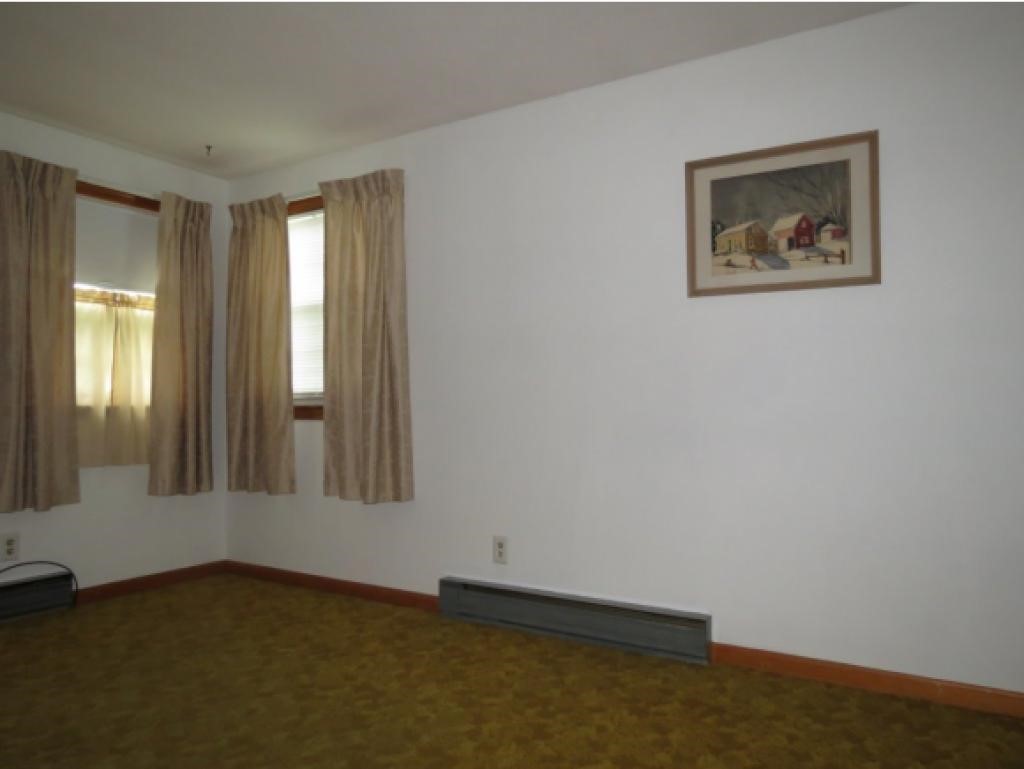 28 Twombly Street Rochester, NH 03867 - Photo 6 of 22