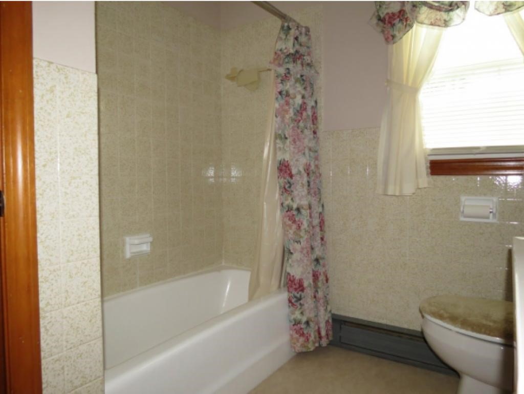28 Twombly Street Rochester, NH 03867 - Photo 8 of 22
