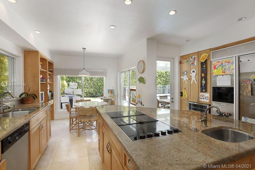 345 Gulf Road Key Biscayne, FL 33149 - Photo 11 of 30