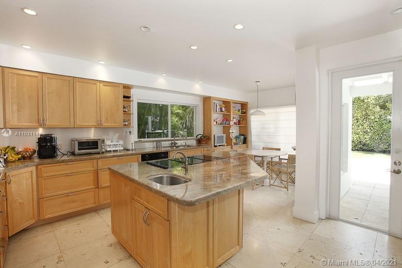 345 Gulf Road Key Biscayne, FL 33149 - Photo 12 of 30