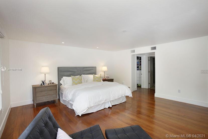 345 Gulf Road Key Biscayne, FL 33149 - Photo 15 of 30