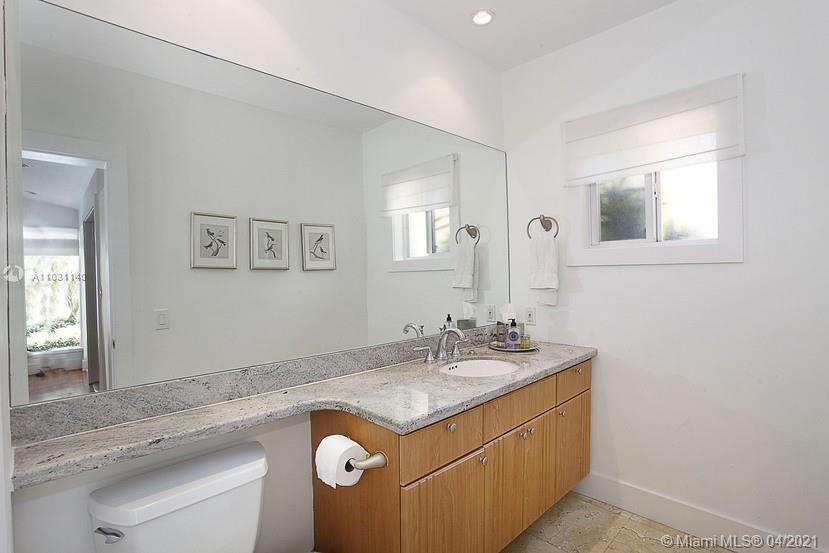 345 Gulf Road Key Biscayne, FL 33149 - Photo 18 of 30