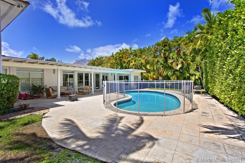 345 Gulf Road Key Biscayne, FL 33149 - Photo 27 of 30