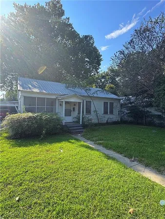 $75,000 | 419 North Preston Street, Marksville, LA 71351