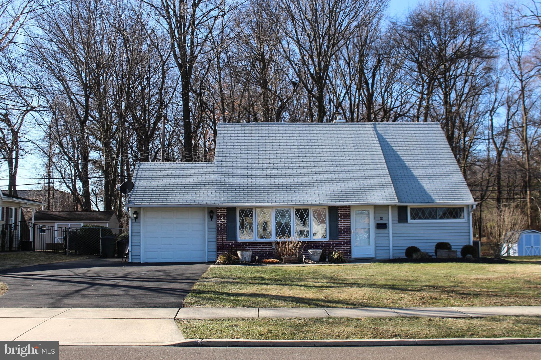 15 Long Loop Road Levittown, PA 19056 - Photo 2 of 34 Backs to park