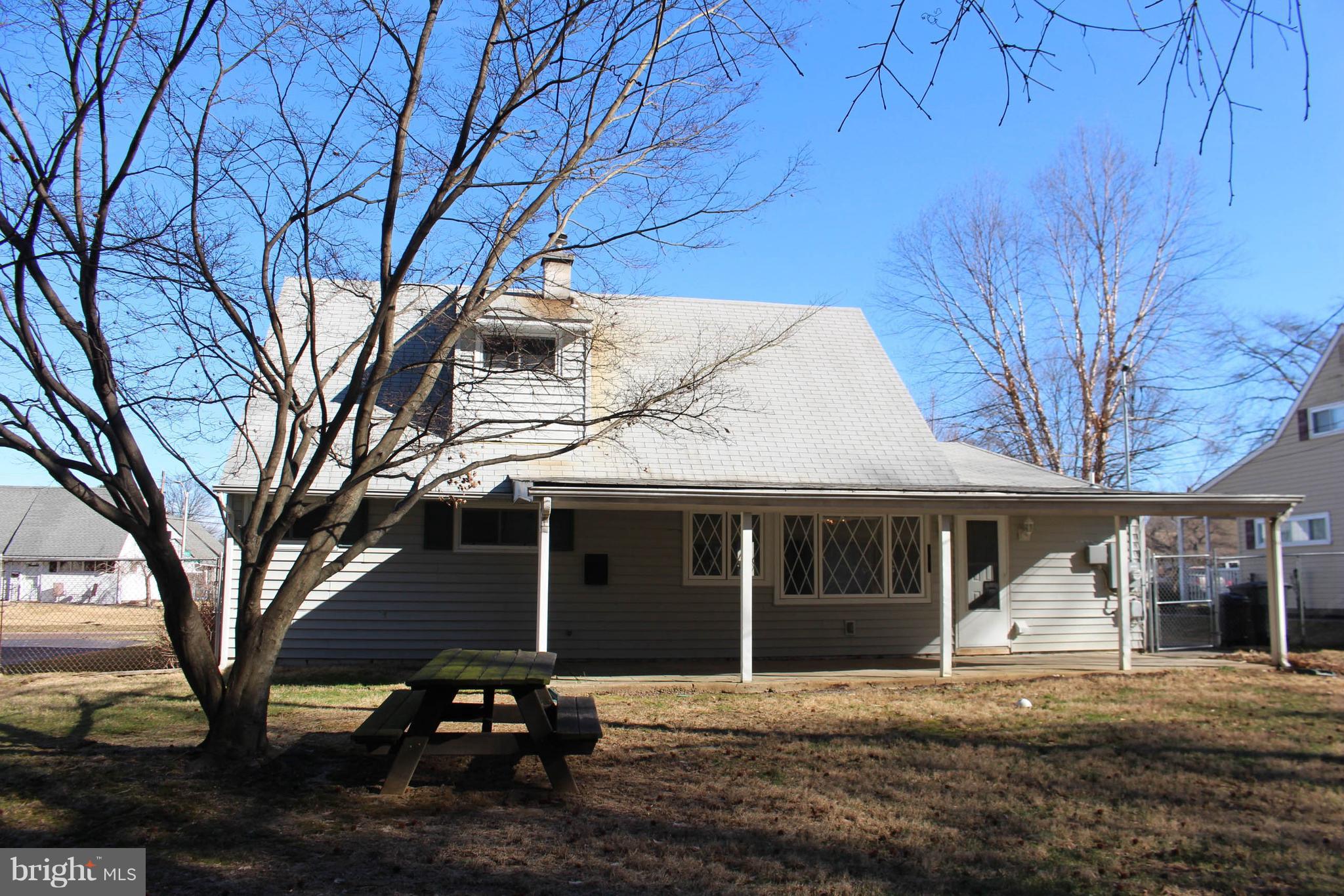 15 Long Loop Road Levittown, PA 19056 - Photo 29 of 34 Back of the house
