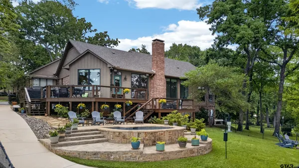 $1,425,000 | 18809 Lazy Lane, Flint, TX 75762