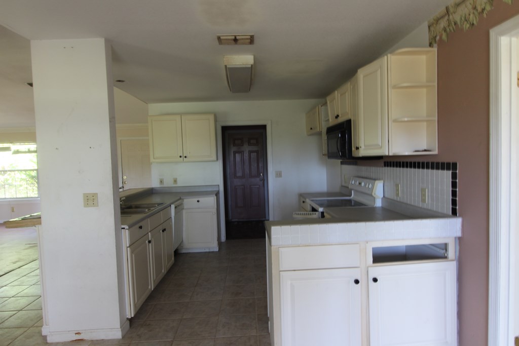 429 River Road Carrabelle, FL 32322 - Photo 6 of 26 Gallery Image 6
