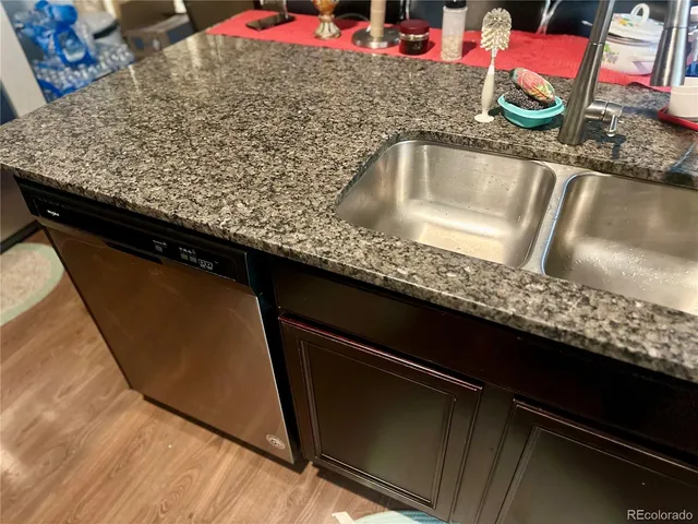 a close view of sink and tap