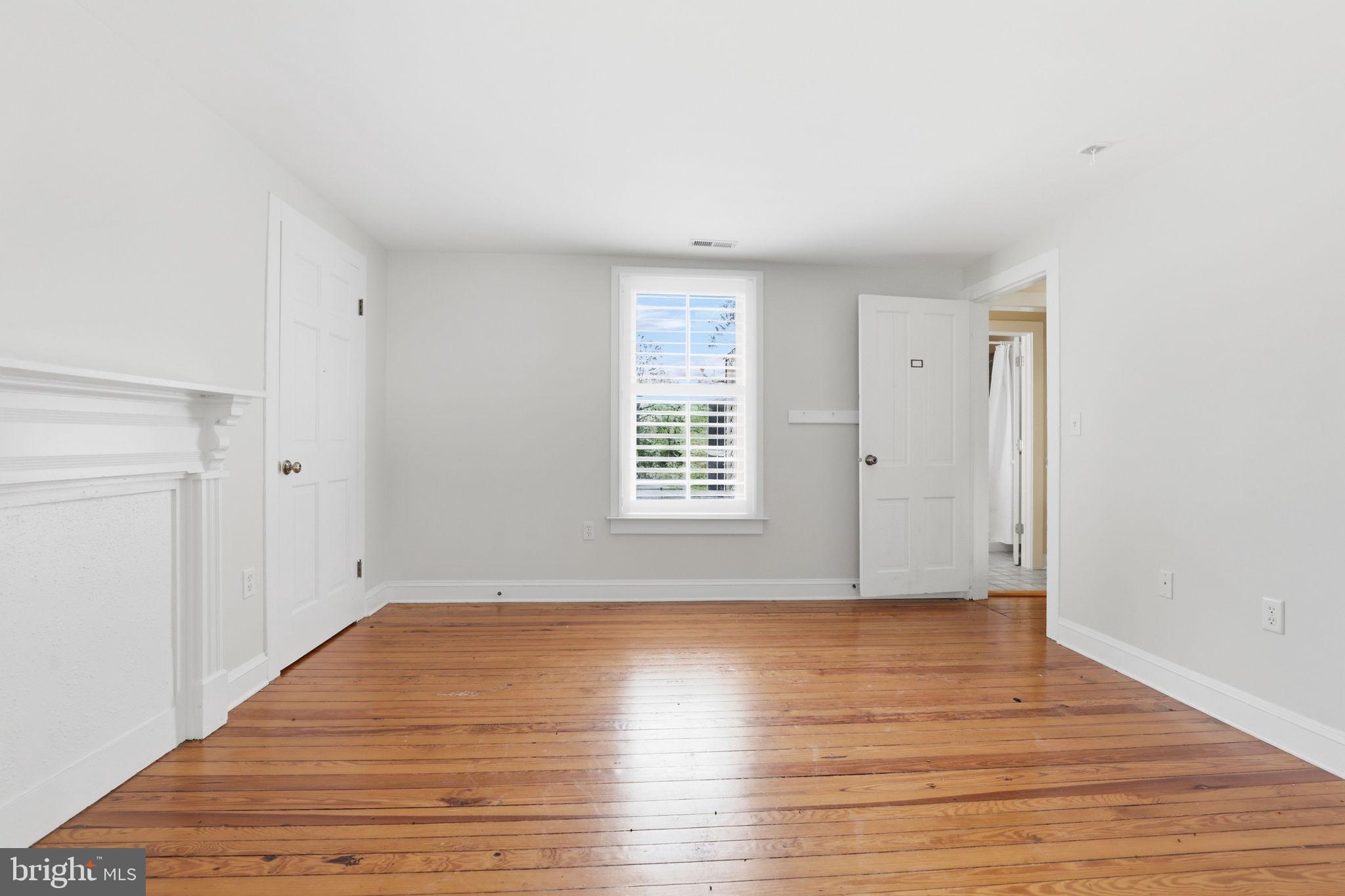 5865 Deale Beach Road Deale, MD 20751 - Photo 37 of 50 Bright and airy blank canvas room.