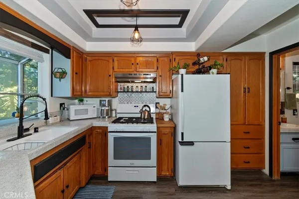 $390,000 | 23559 Lake Drive, Crestline, CA 92325