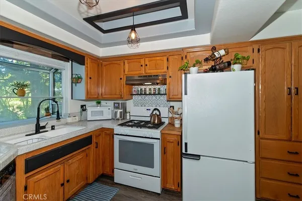 $390,000 | 23559 Lake Drive, Crestline, CA 92325