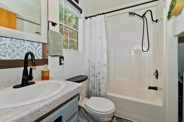 $390,000 | 23559 Lake Drive, Crestline, CA 92325