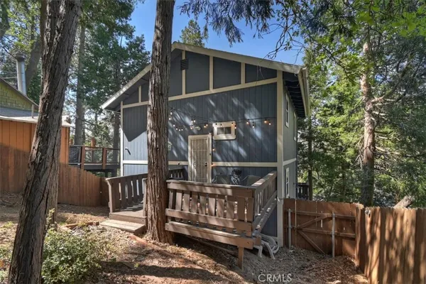 $390,000 | 23559 Lake Drive, Crestline, CA 92325